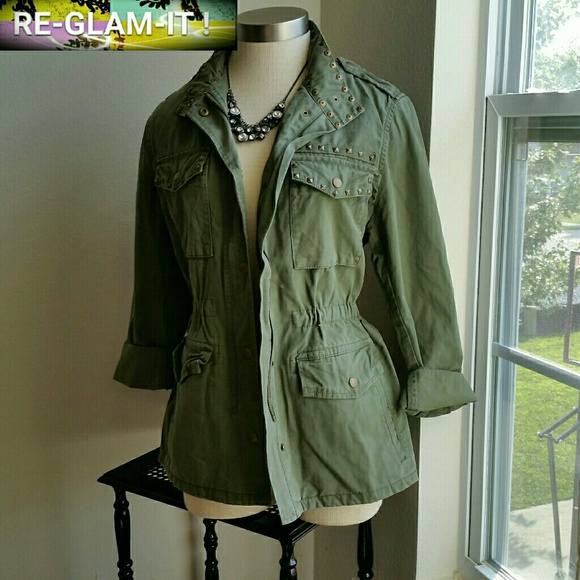 GAP Jackets & Blazers - GAP...STUNNING ARMY RUGGED JACKET